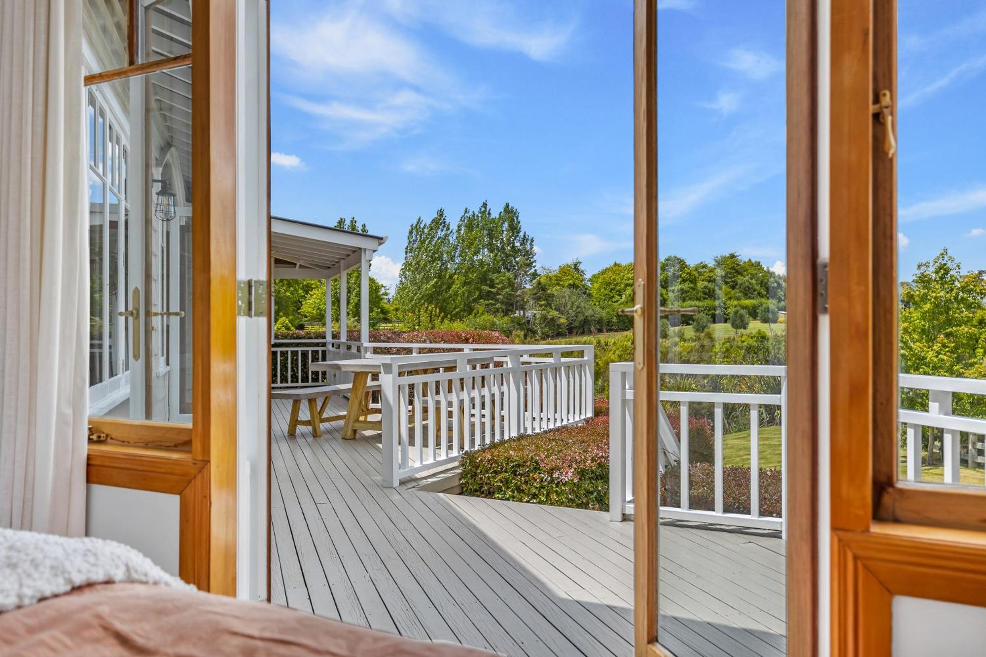 Riverview Retreat Riverhead エクステリア 写真